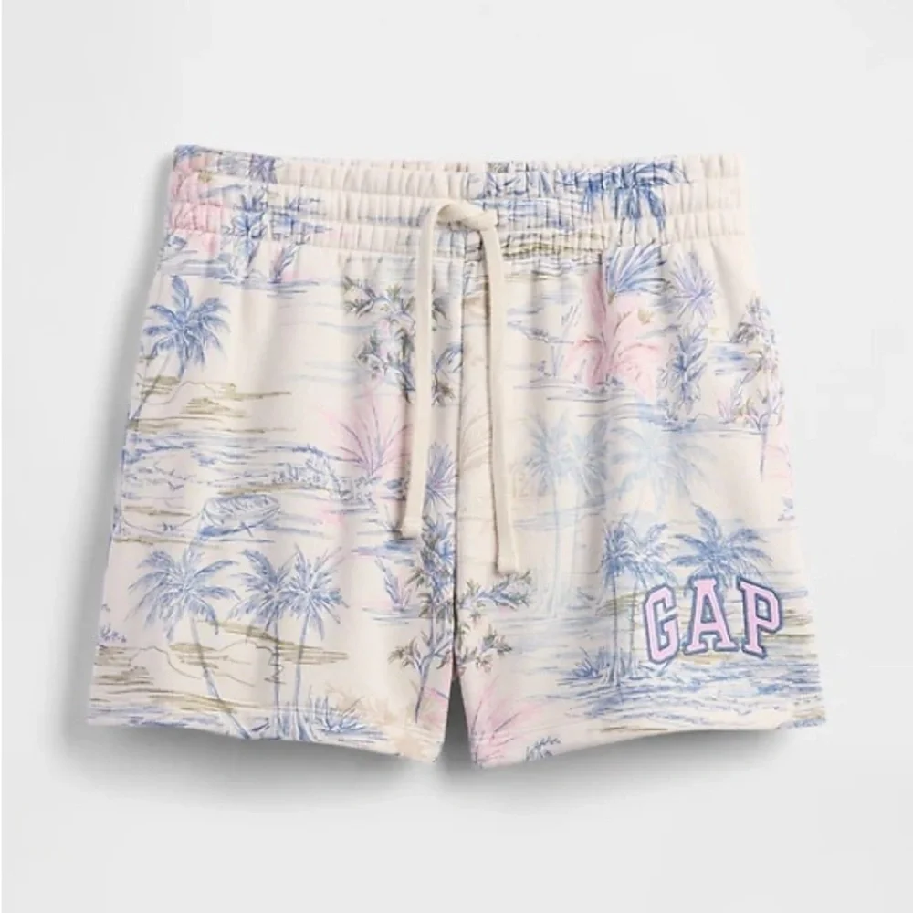 GAP Factory Women’s Tropical Print Shorts - Picture 2 of 6